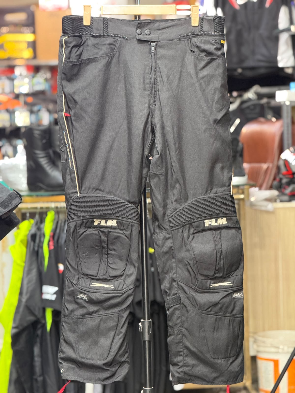 FLM TOURING RIDING PANT WITH LEVEL 2 PROTECTION SIZE 32 WAIST