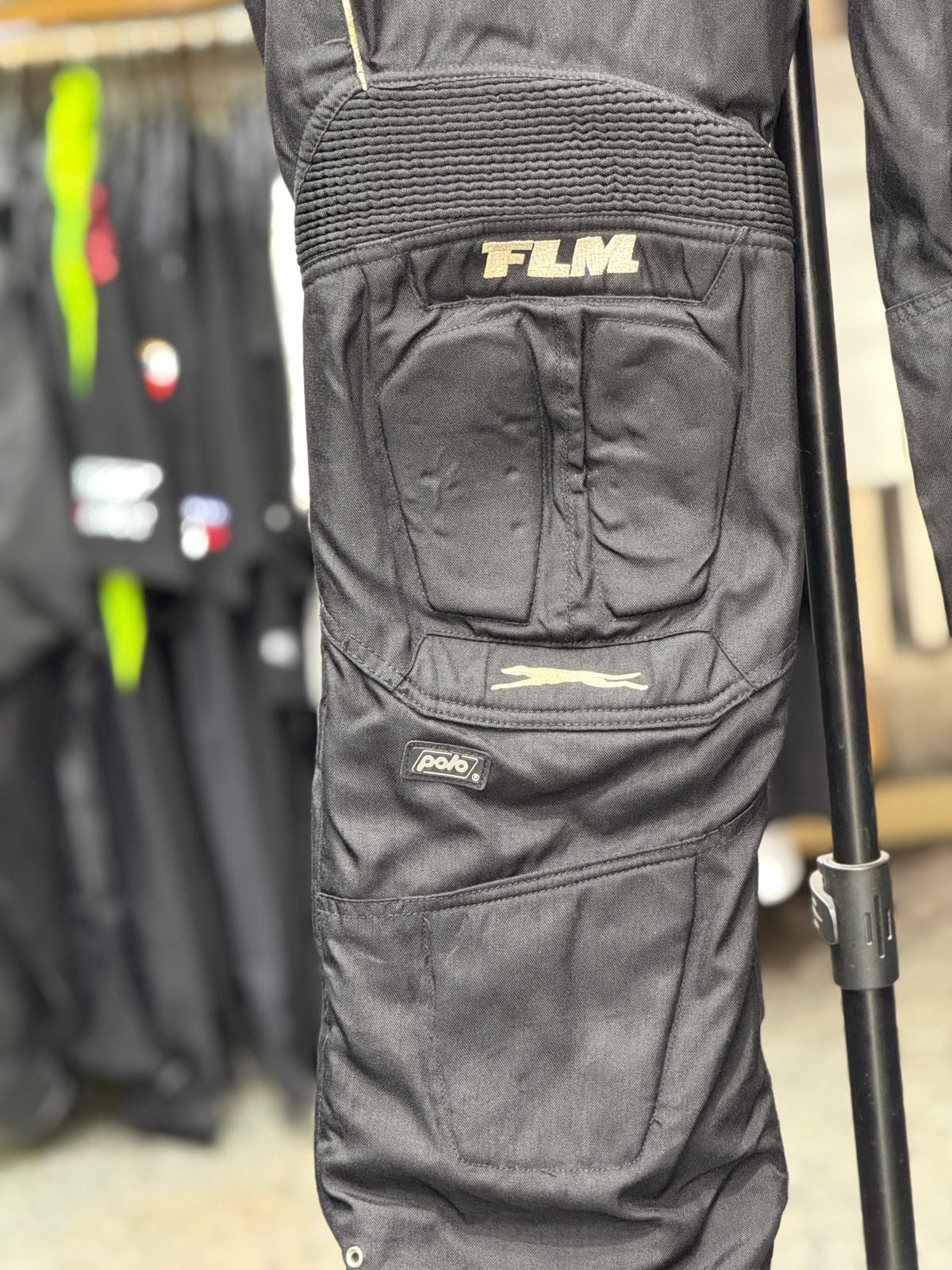 FLM TOURING RIDING PANT WITH LEVEL 2 PROTECTION SIZE 32 WAIST - Image 3