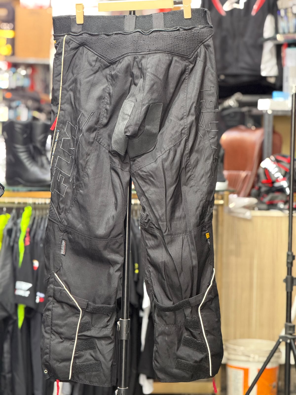 FLM TOURING RIDING PANT WITH LEVEL 2 PROTECTION SIZE 32 WAIST - Image 5
