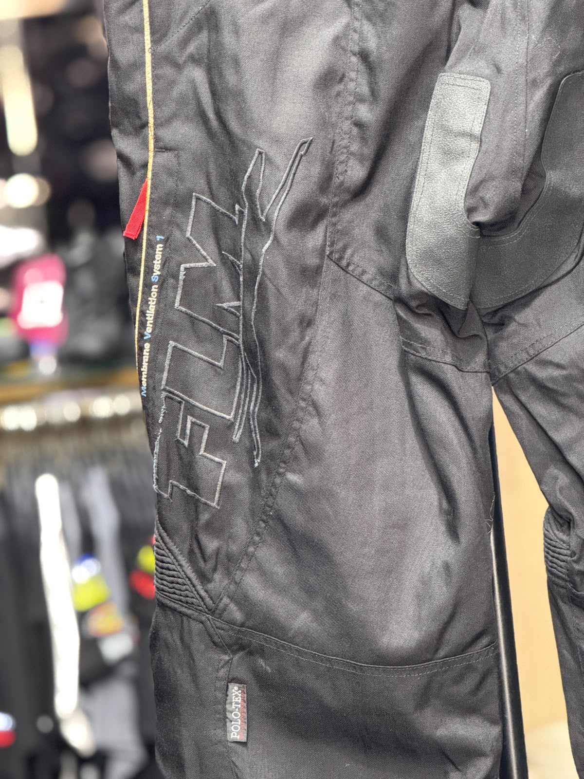FLM TOURING RIDING PANT WITH LEVEL 2 PROTECTION SIZE 32 WAIST - Image 7