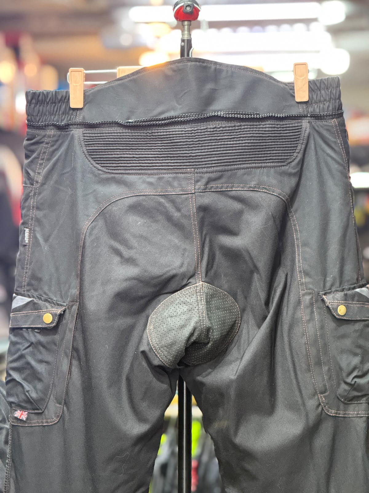 WOLF TOURING RIDING PANT WITH LEVEL 2 PROTECTION SIZE 38 WAIST - Image 6