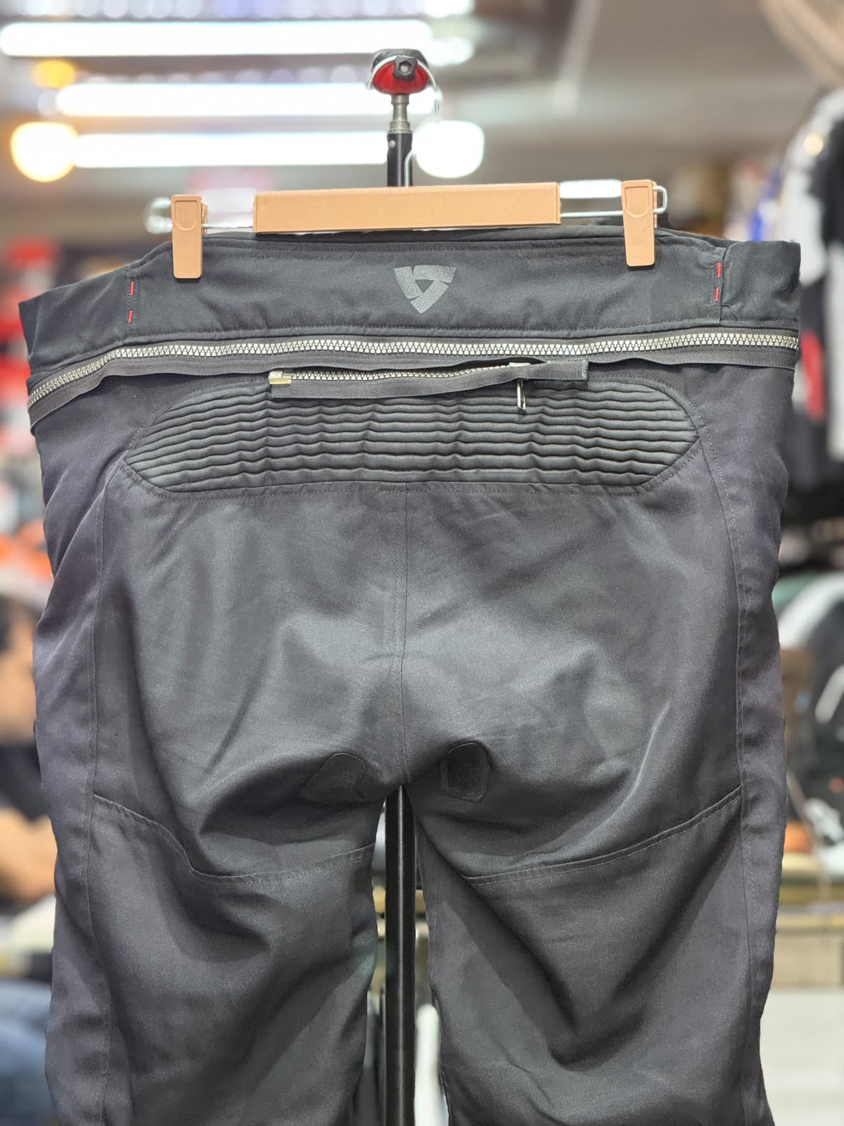 REVIT TOURING RIDING PANT WITH LEVEL 2 PROTECTION SIZE 38 WAIST - Image 2