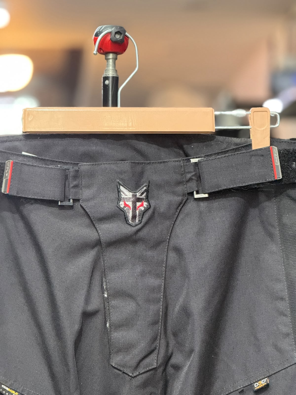 WOLF TOURING RIDING PANT WITH LEVEL 2 PROTECTION SIZE 40 WAIST - Image 5