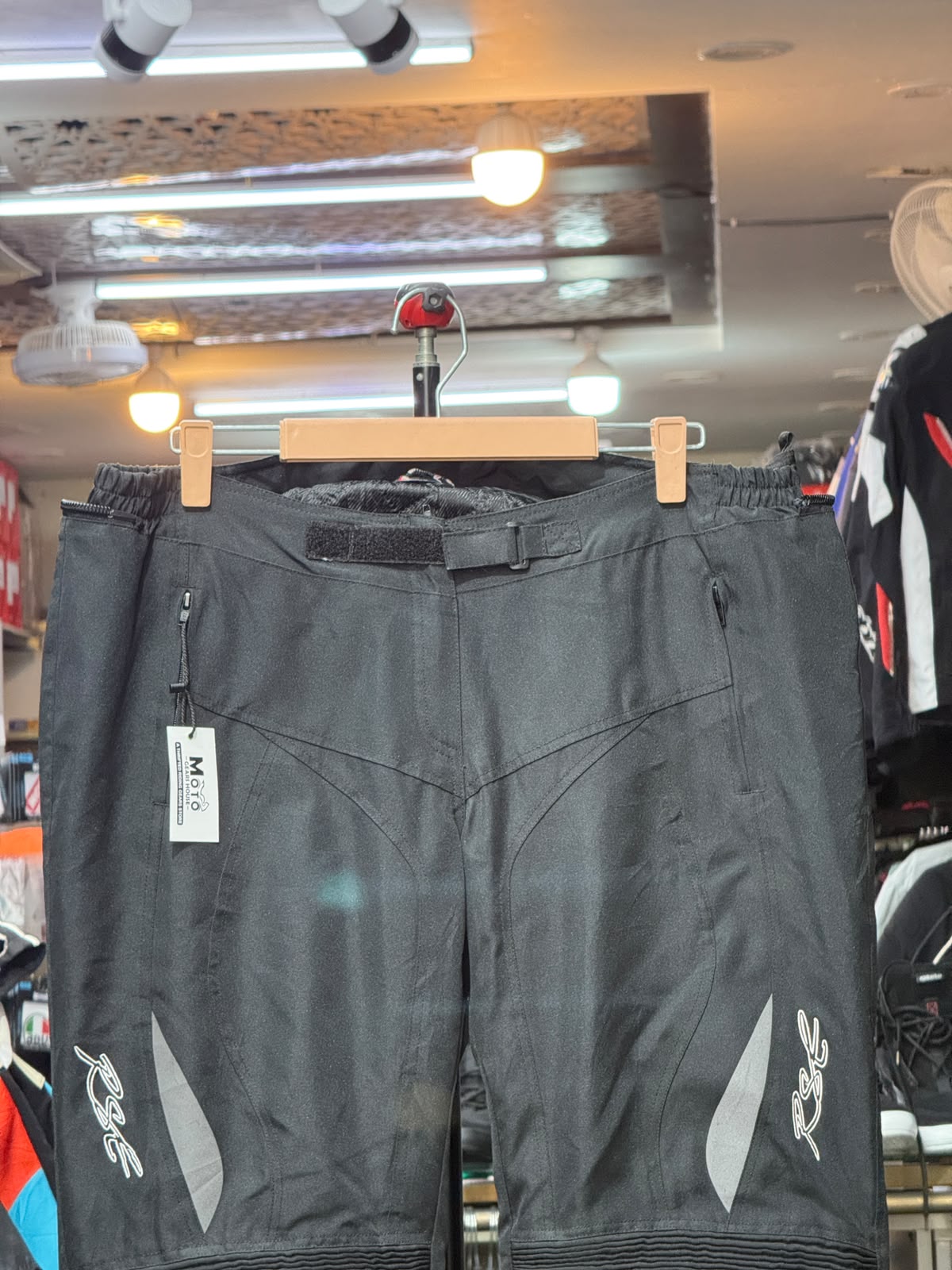 RST TOURING RIDING PANT WITH LEVEL 2 PROTECTION SIZE 40 WAIST - Image 2