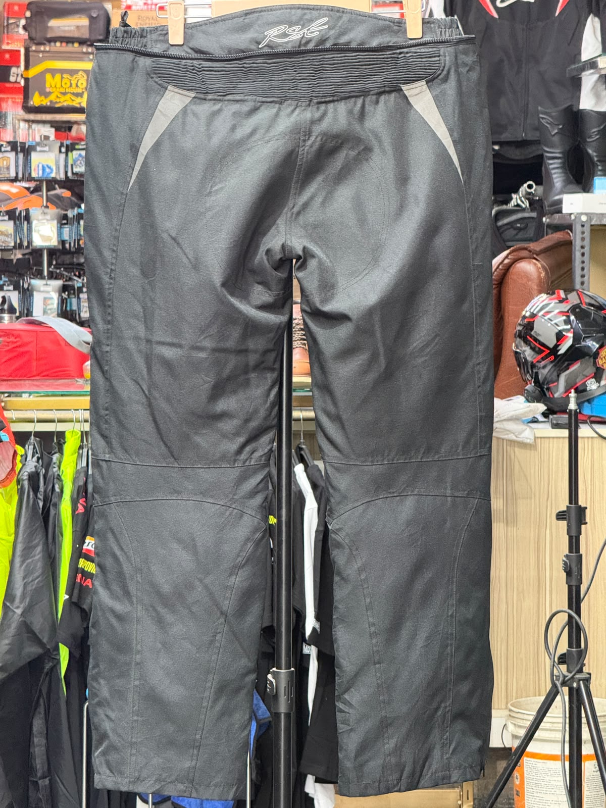 RST TOURING RIDING PANT WITH LEVEL 2 PROTECTION SIZE 40 WAIST - Image 5