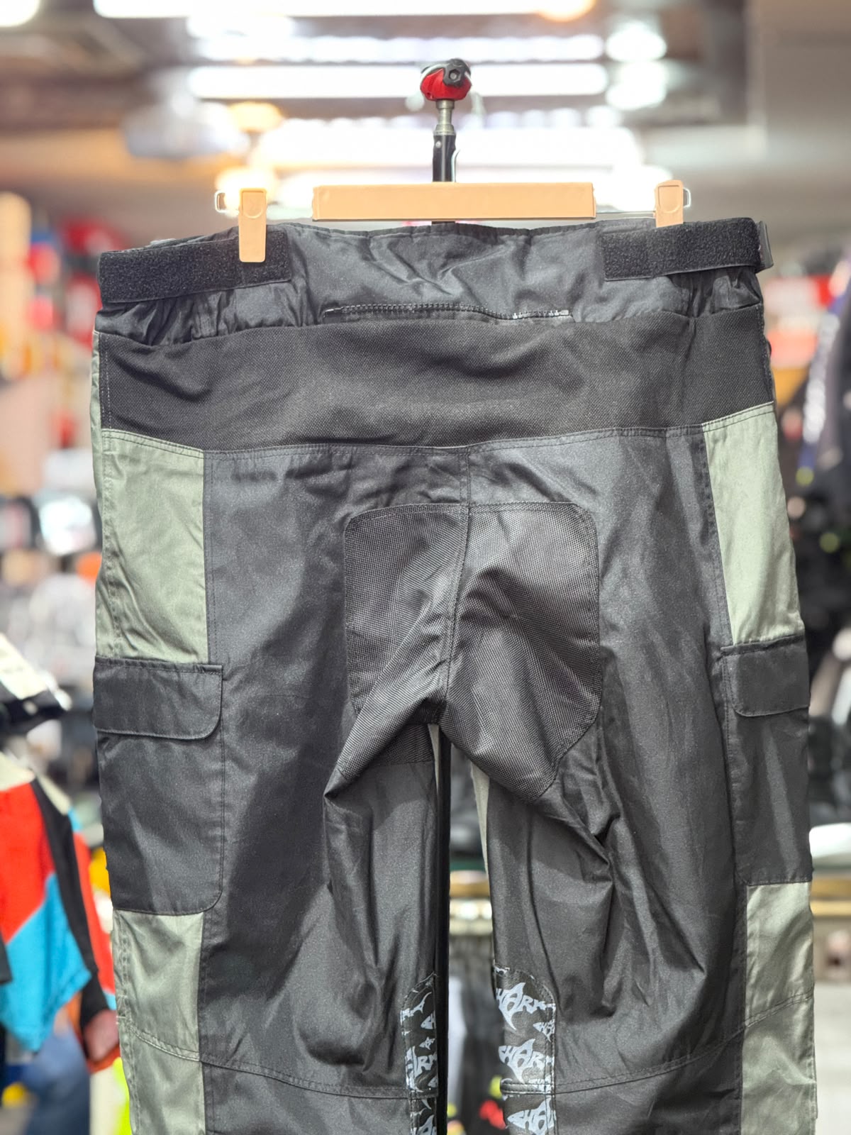 TOURING RIDING PANT WITH LEVEL 2 PROTECTION SIZE 40 WAIST - Image 6