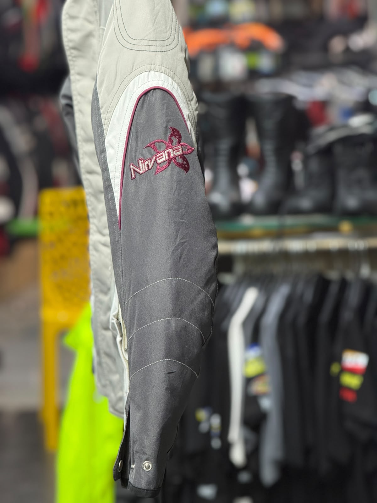 IXON RIDING JACKET WITH LEVEL 2 PROTECTION SIZE M 40 CHEST - Image 4