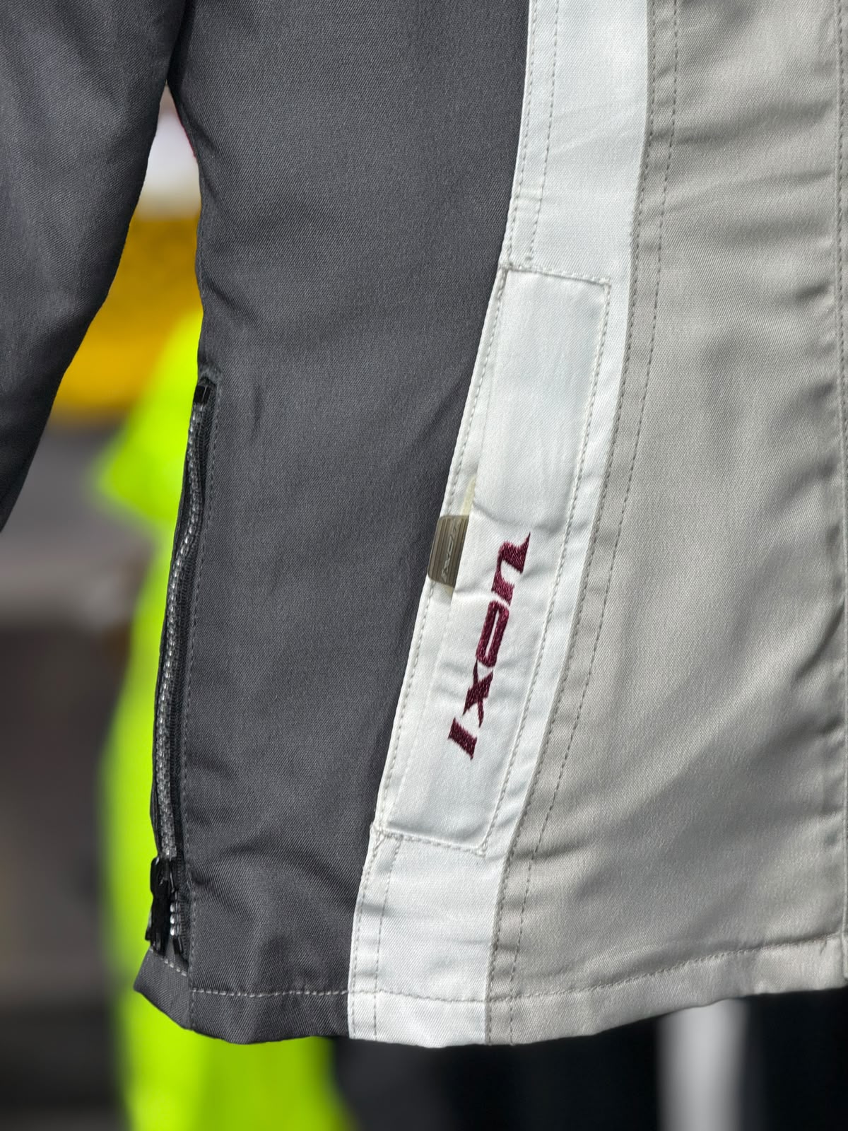 IXON RIDING JACKET WITH LEVEL 2 PROTECTION SIZE M 40 CHEST - Image 3