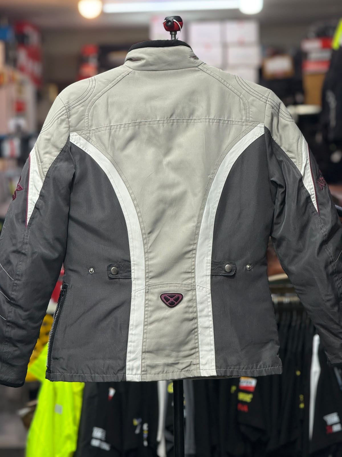 IXON RIDING JACKET WITH LEVEL 2 PROTECTION SIZE M 40 CHEST - Image 5