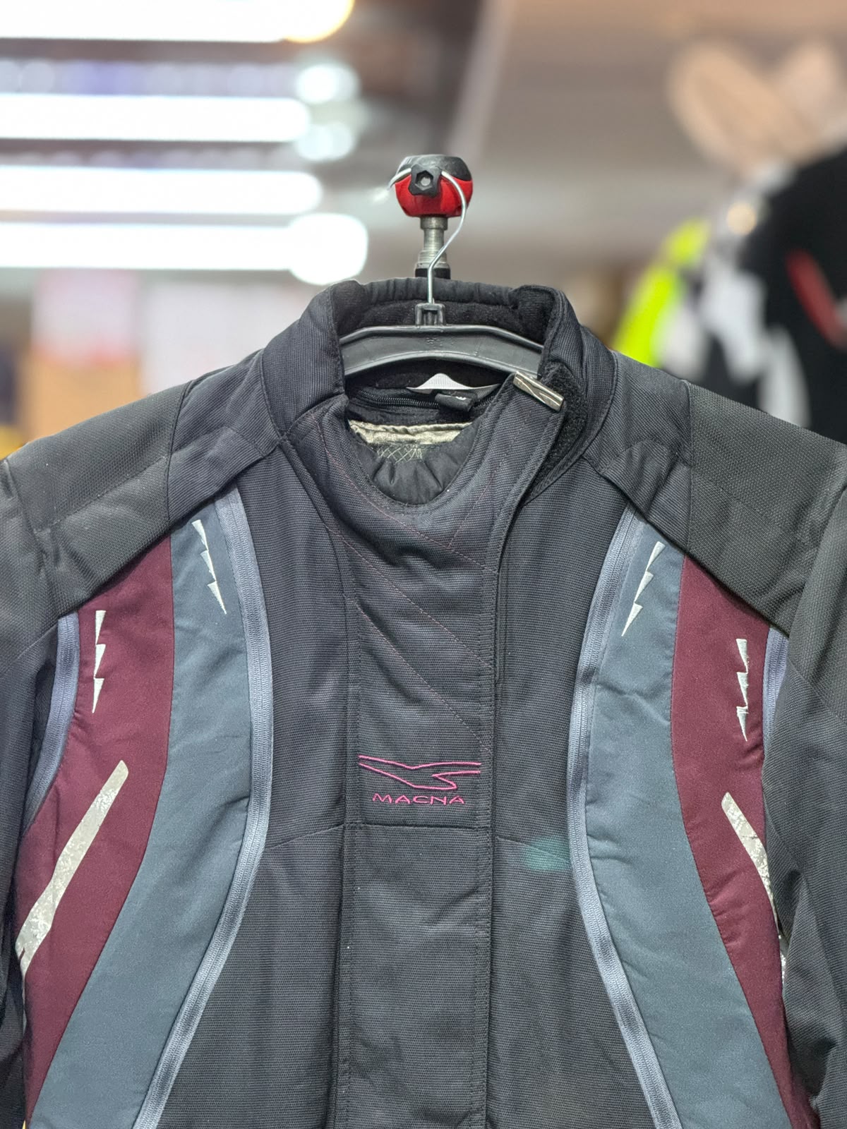 MACNA RIDING JACKET WITH LEVEL 2 PROTECTION SIZE M 40 CHEST - Image 2