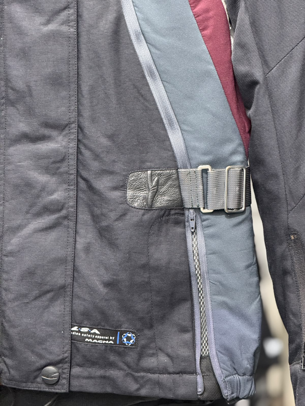 MACNA RIDING JACKET WITH LEVEL 2 PROTECTION SIZE M 40 CHEST - Image 3