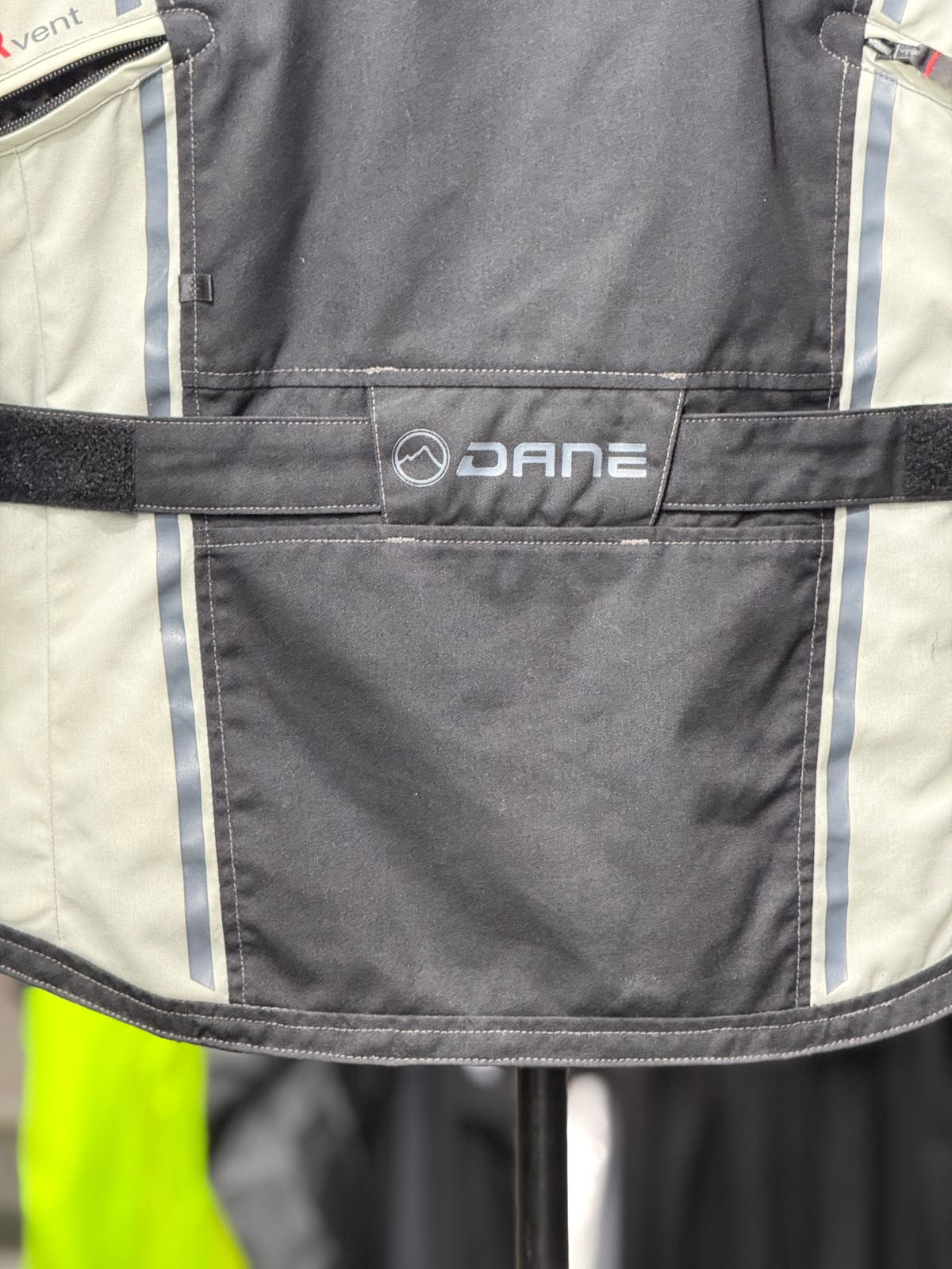 DANE RIDING JACKET WITH LEVEL 2 PROTECTION SIZE M 40 CHEST - Image 7