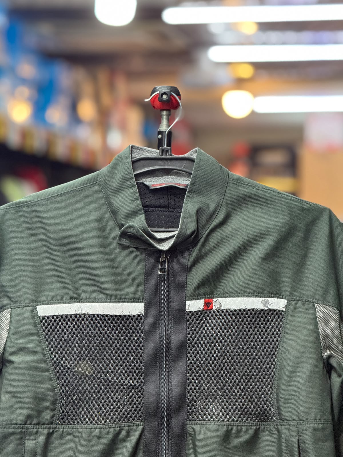 DAINESE MESH RIDING JACKET WITH LEVEL 2 PROTECTION SIZE M 40 CHEST - Image 2