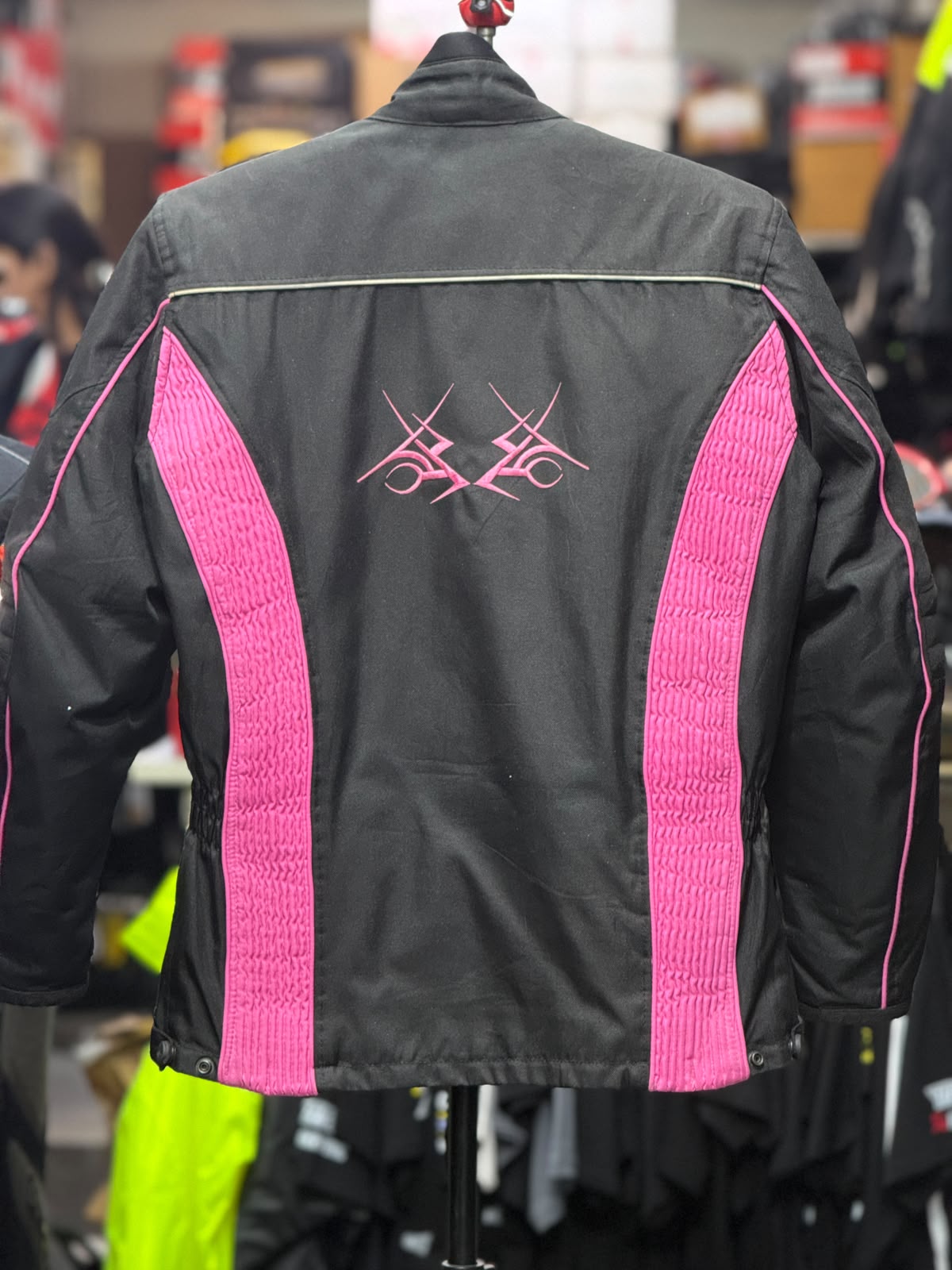 J & S RIDING JACKET WITH LEVEL 2 PROTECTION SIZE L 42 CHEST - Image 4