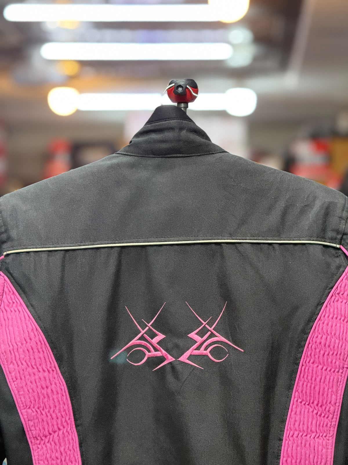 J & S RIDING JACKET WITH LEVEL 2 PROTECTION SIZE L 42 CHEST - Image 5