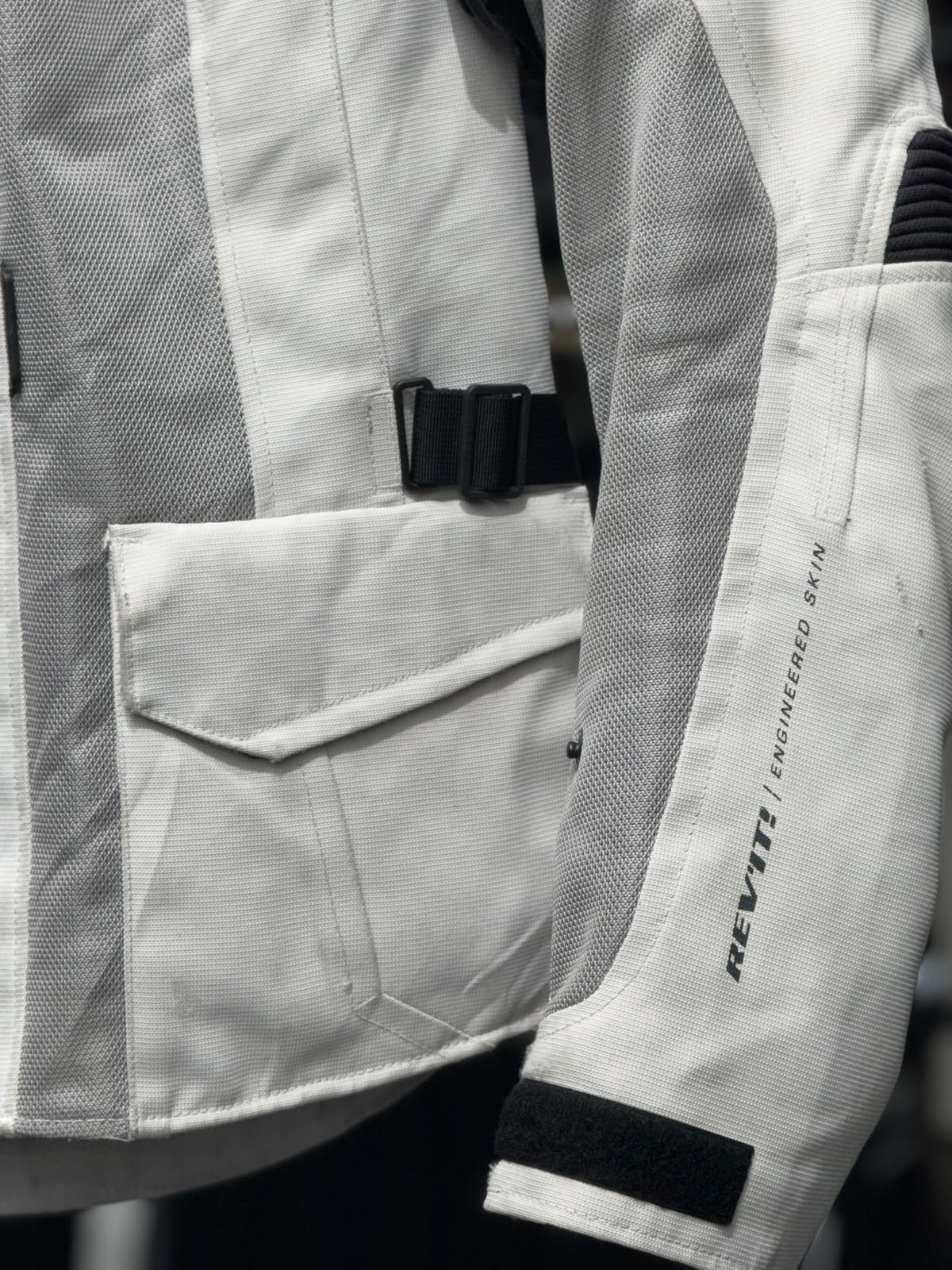 REVIT RIDING JACKET WITH LEVEL 2 PROTECTION SIZE XL 44 CHEST - Image 3