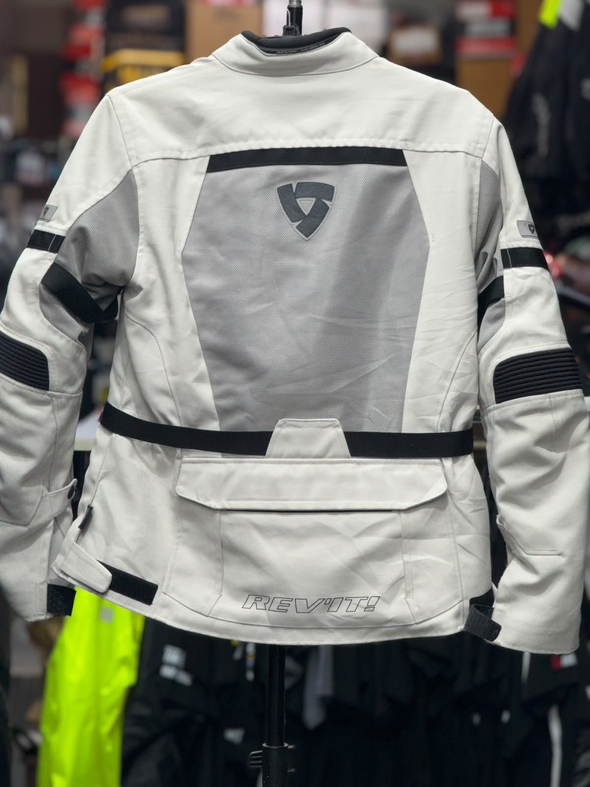 REVIT RIDING JACKET WITH LEVEL 2 PROTECTION SIZE XL 44 CHEST - Image 5
