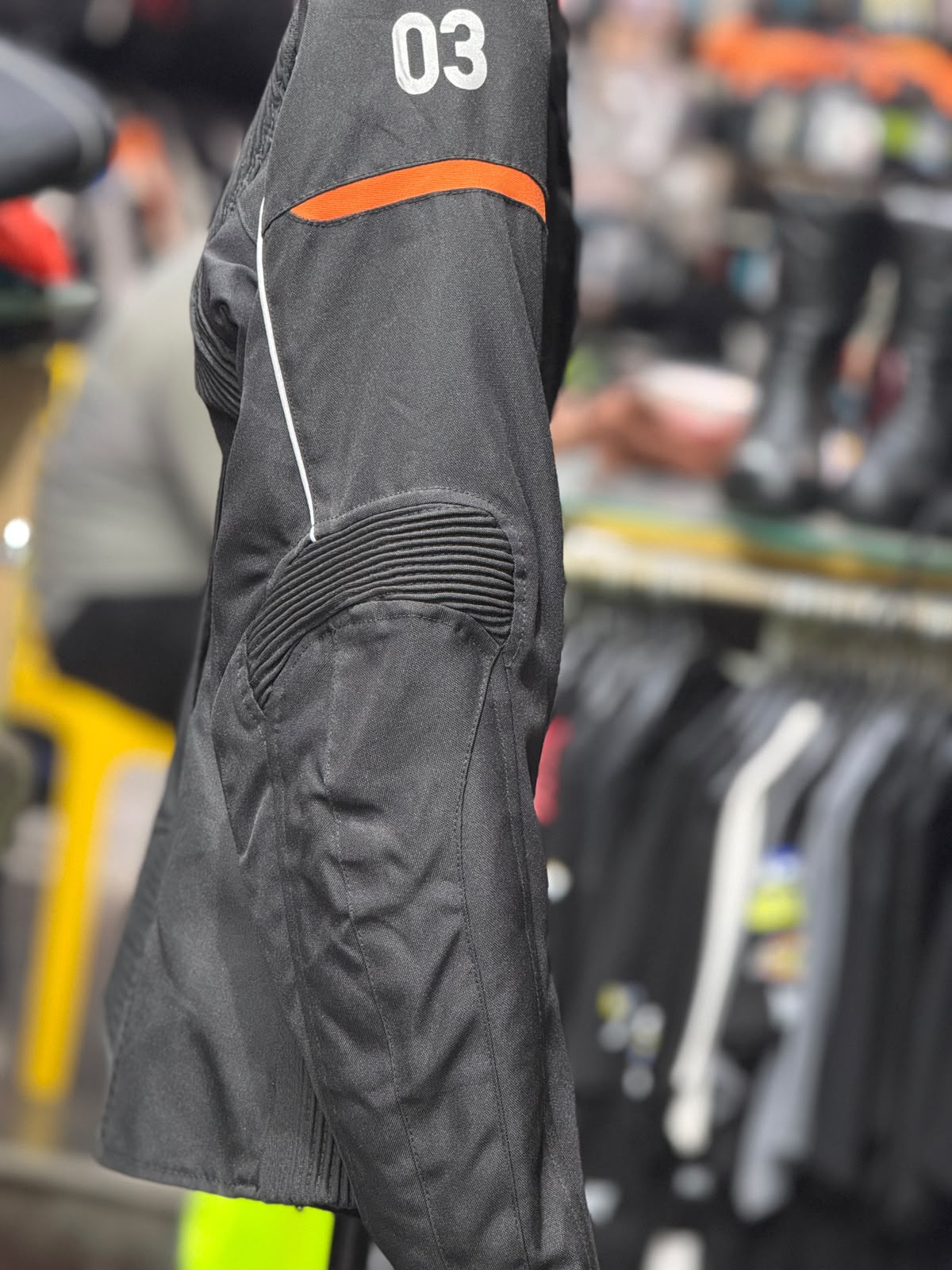 HARLEY DAVIDSON RIDING JACKET WITH LEVEL 2 PROTECTION SIZE XL 44 CHEST - Image 2