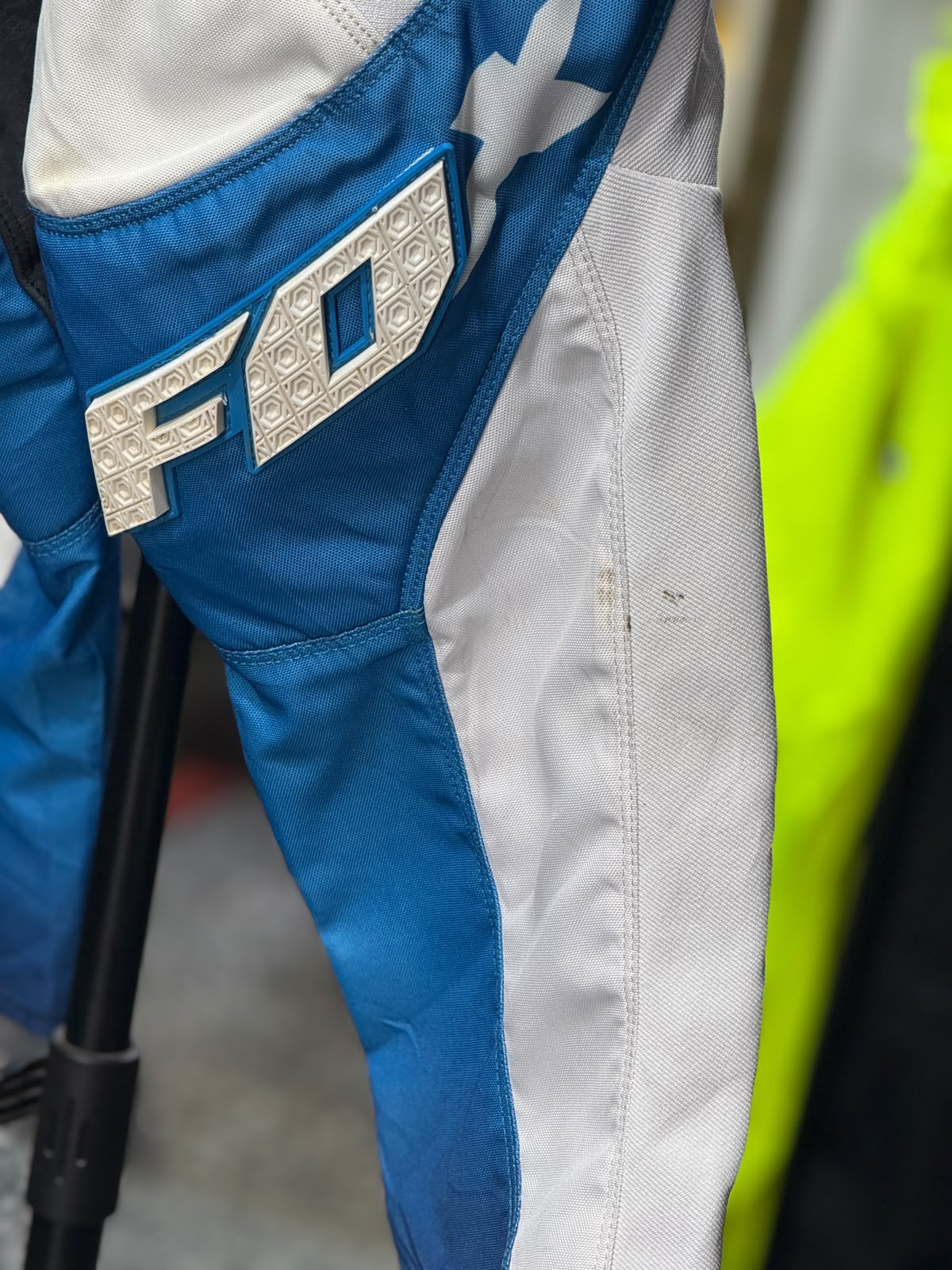 FOX MX SIZE 28 WAIST - Image 3