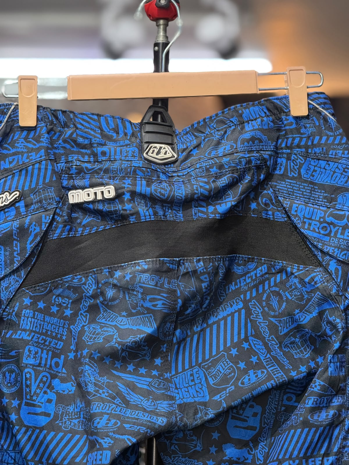 TROYLEE MX SHORT SIZE 34 WAIST - Image 2