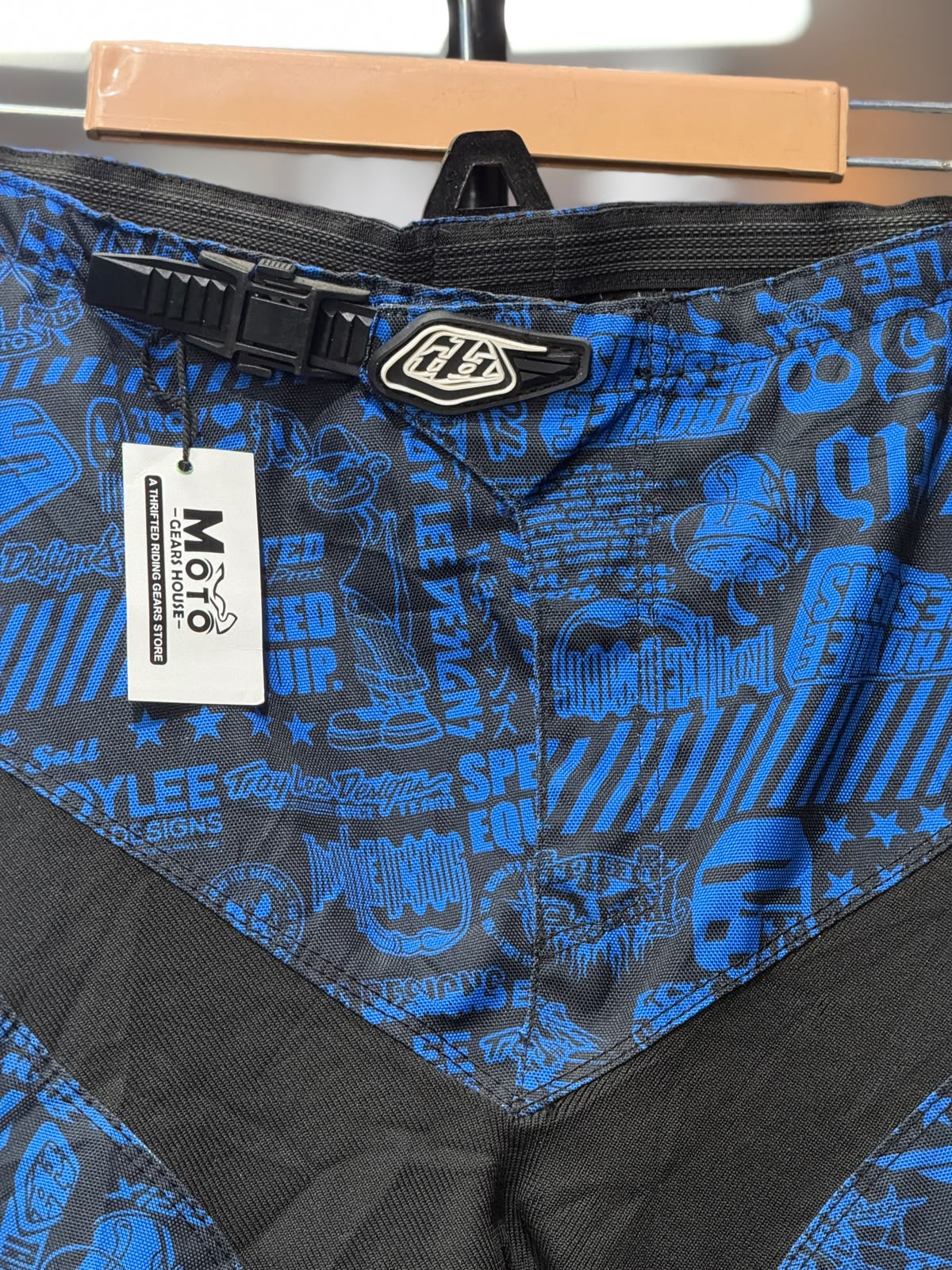 TROYLEE MX SHORT SIZE 34 WAIST - Image 5
