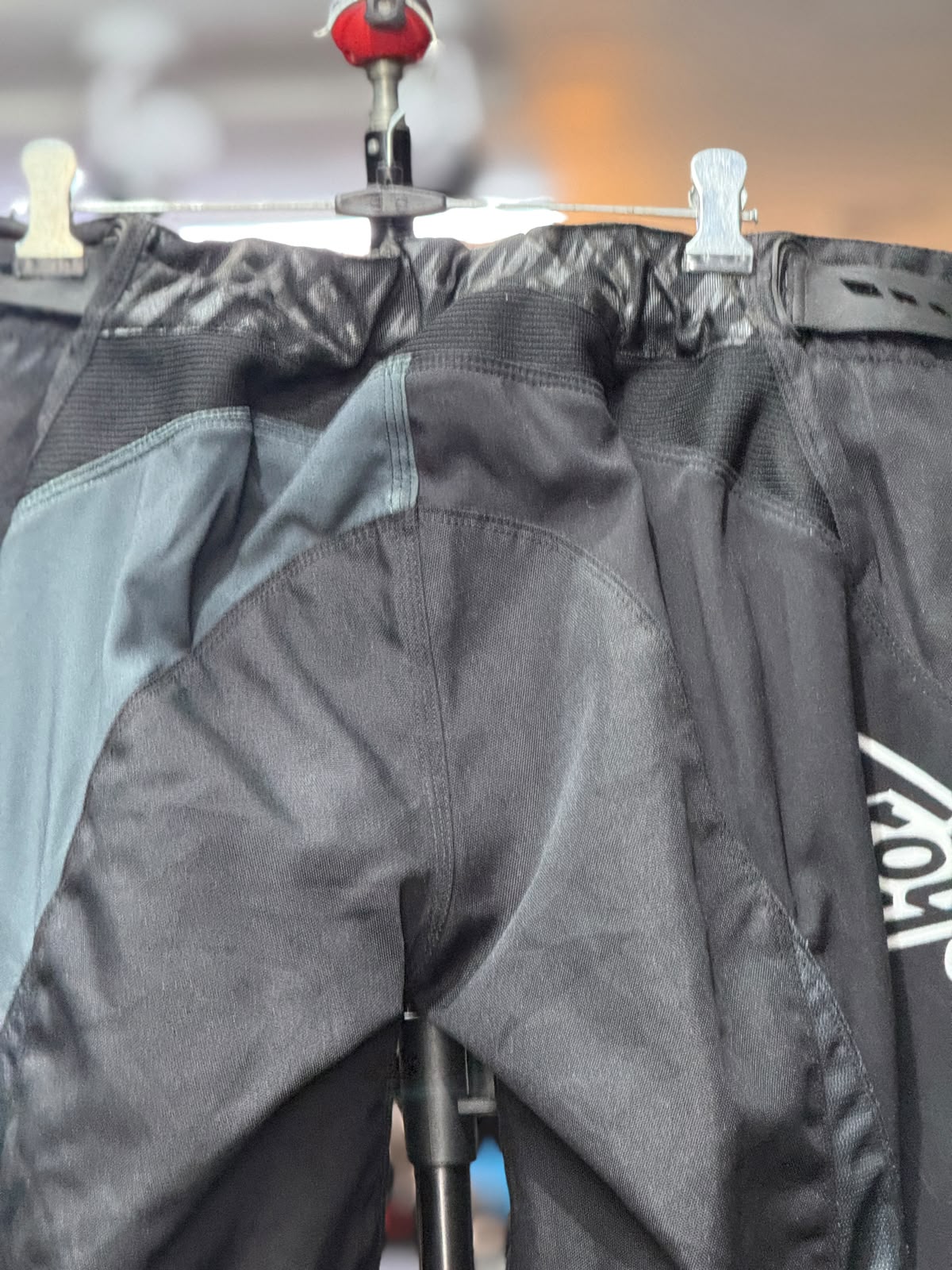 TROYLEE MX SHORTS SIZE 34 WAIST - Image 2