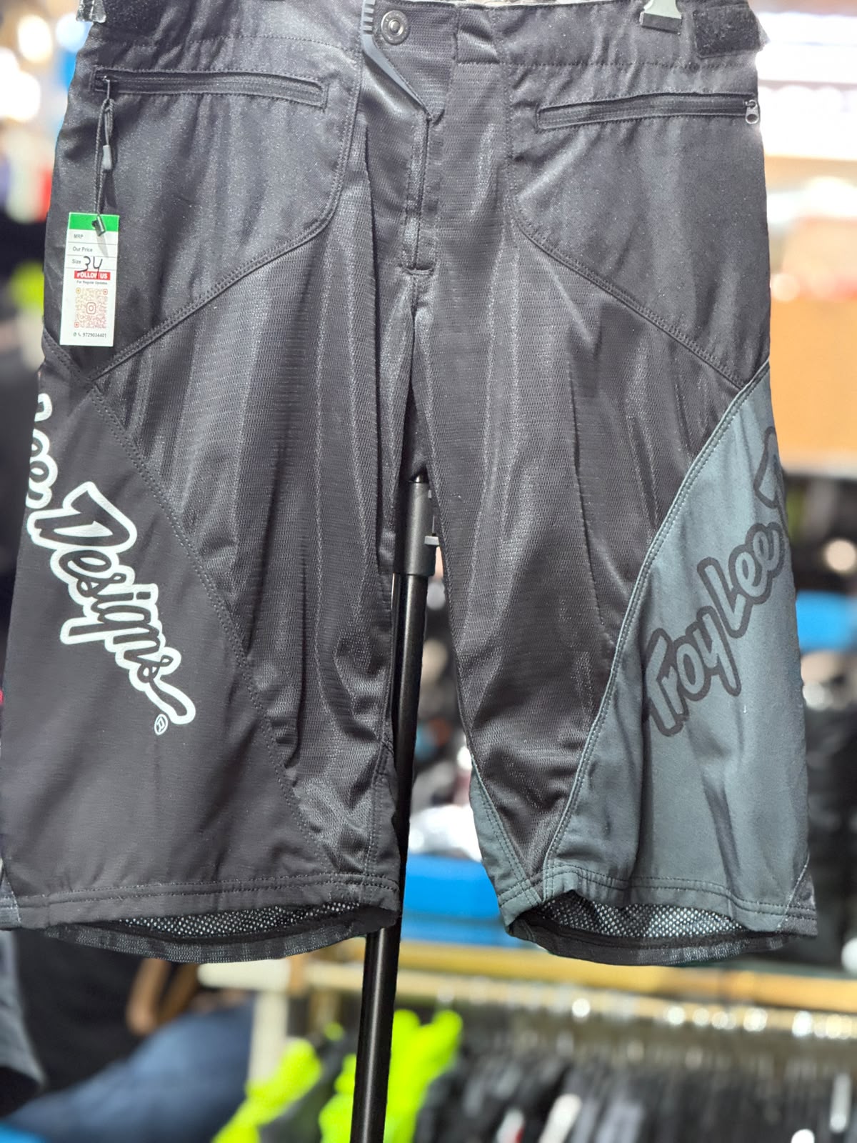 TROYLEE MX SHORTS SIZE 34 WAIST