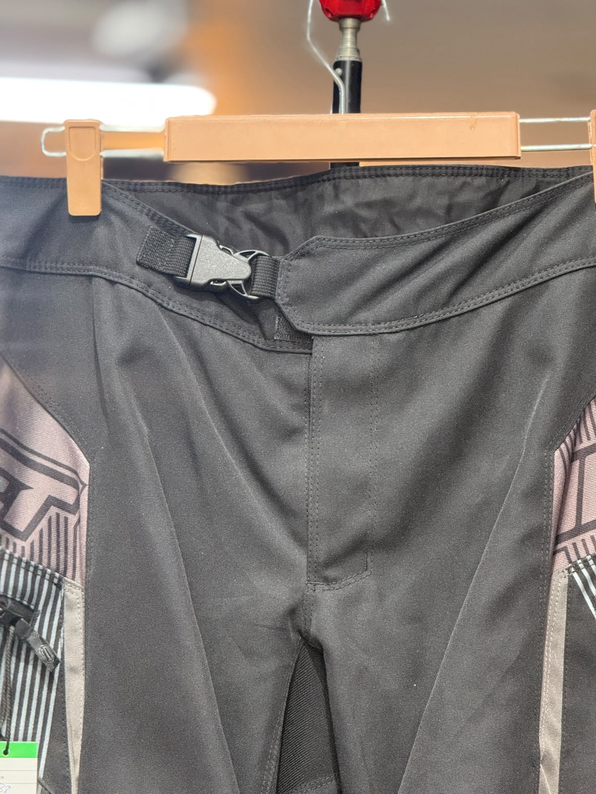 SHIFT MX SHORT SIZE 38 WAIST - Image 4
