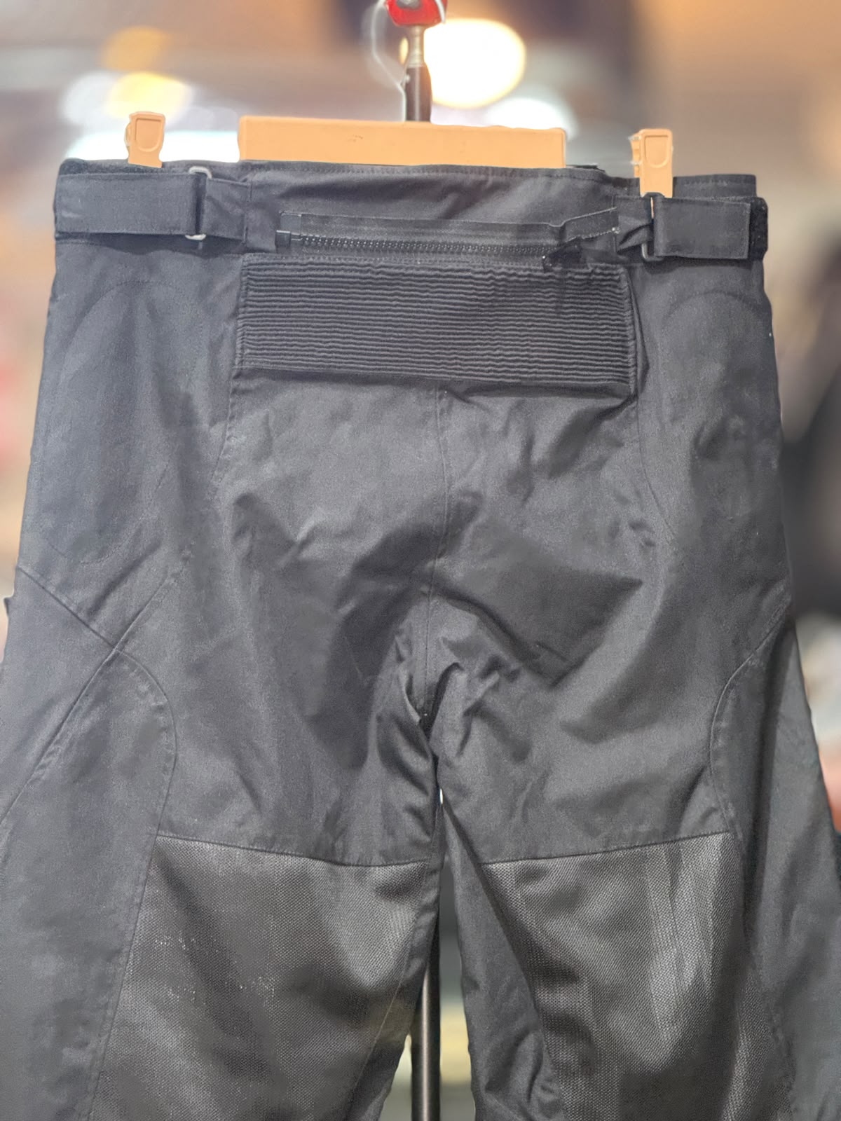 AIR SPIN MESH TOURING RIDING PANT WITH LEVEL 2 PROTECTION SIZE 38 WAIST - Image 7