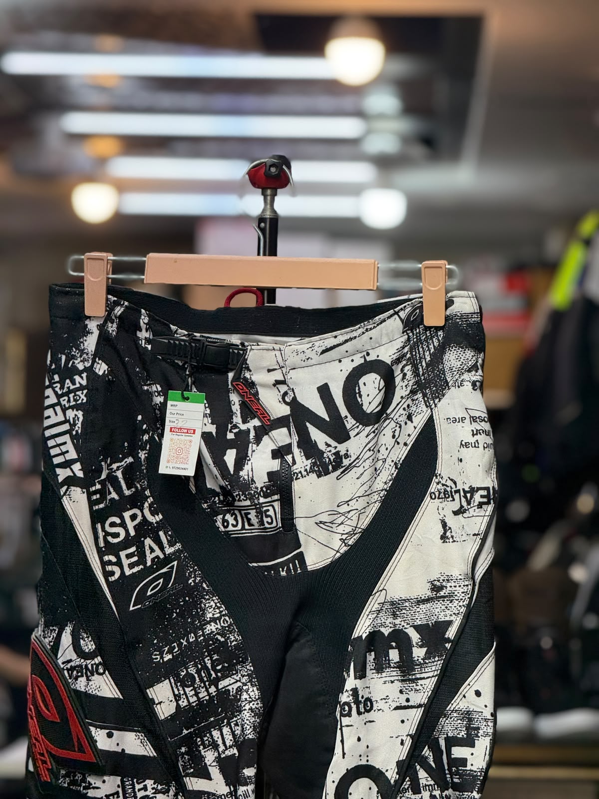 ONEAL MX PANT SIZE 32 WAIST - Image 4