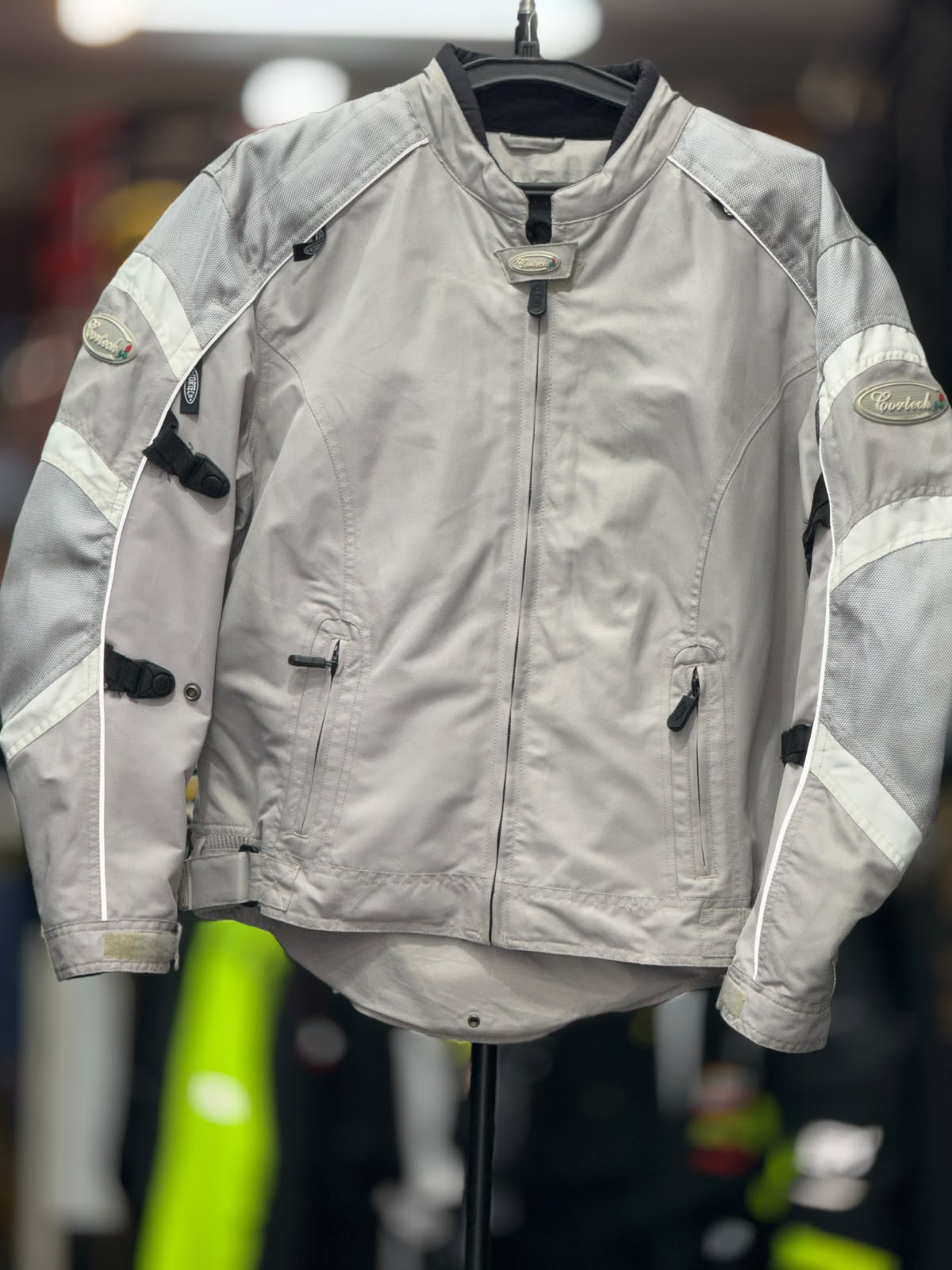 CORTECH RIDING JACKET WITH LEVEL 2 PROTECTION SIZE XL 44 CHEST