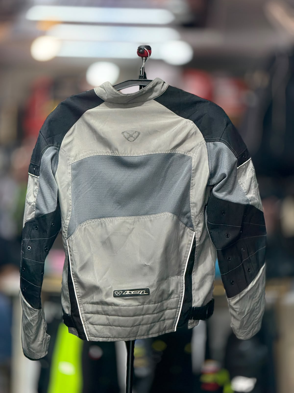 IXON RIDING JACKET WITH LEVEL 2 PROTECTION SIZE XL 44 CHEST - Image 3