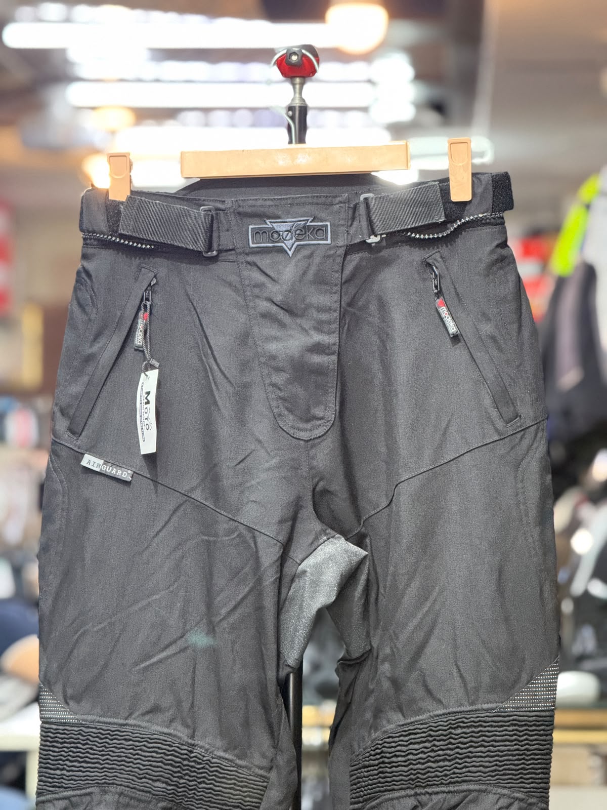 MODEKA TOURING RIDING PANT WITH LEVEL 2 PROTECTION SIZE 32 WAIST - Image 4