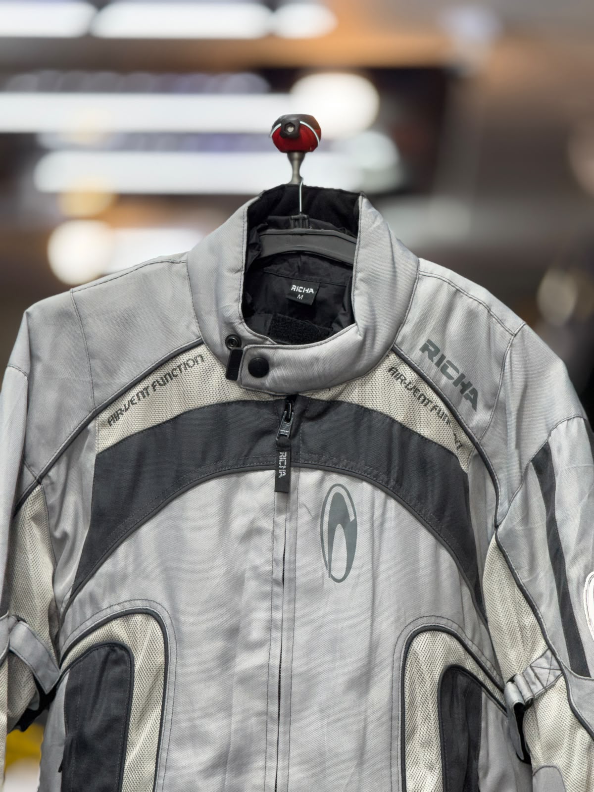 RICHA RIDING JACKET WITH LEVEL 2 PROTECTION SIZE M - Image 2
