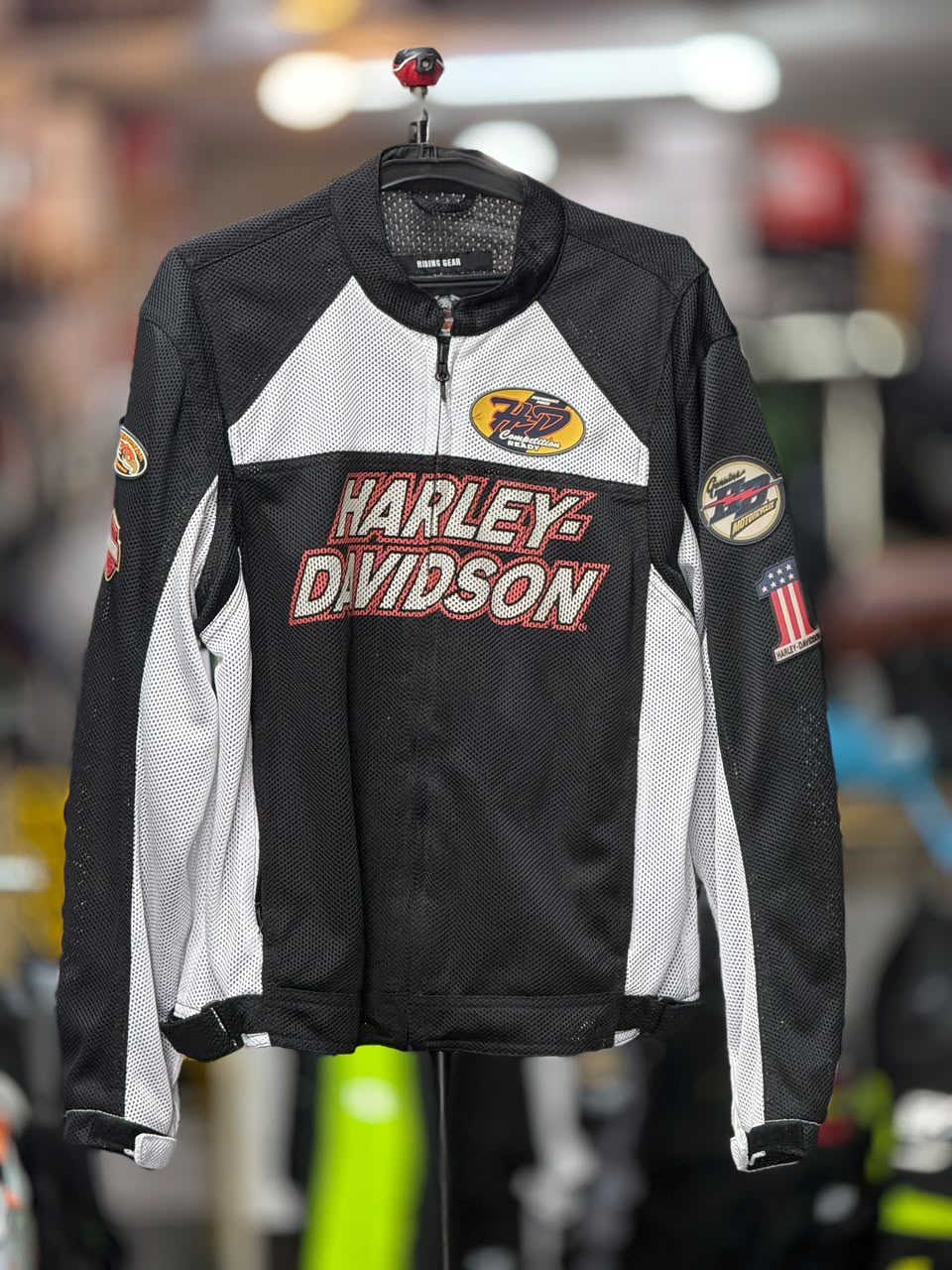 HARLEY DAVIDSON RIDING JACKET WITH LEVEL 2 PROTECTION SIZE L (42 Chest)