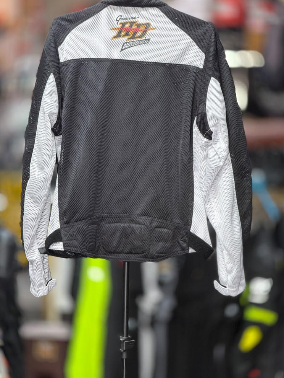 HARLEY DAVIDSON RIDING JACKET WITH LEVEL 2 PROTECTION SIZE L (42 Chest) - Image 3
