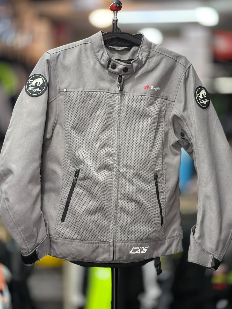 FURYGEN RIDING JACKET WITH LEVEL 2 PROTECTION SIZE L (42 Chest)