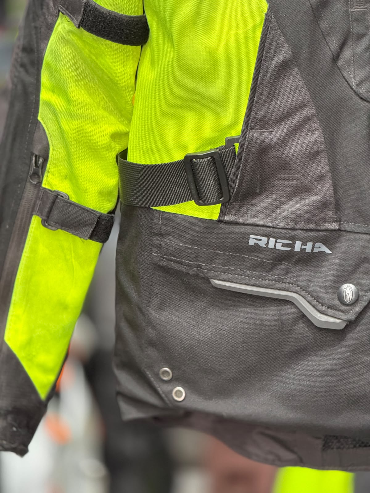 RICHA TOURING RIDING JACKET WITH LEVEL 2 PROTECTION SIZE L (42 Chest) - Image 3