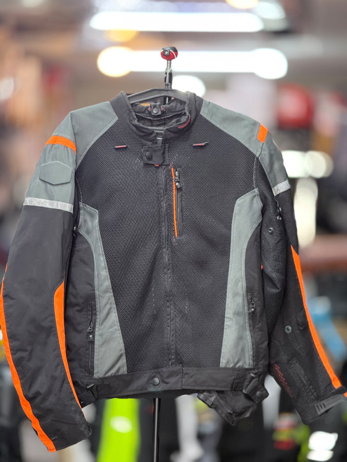 KOMINE MESG RIDING JACKET WITH LEVEL 2 PROTECTION SIZE XL (44 Chest)