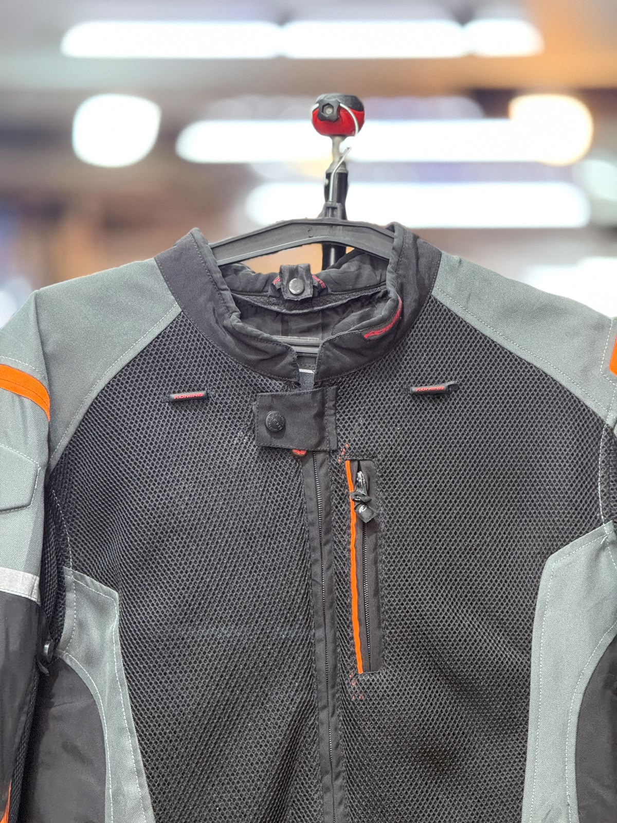 KOMINE MESG RIDING JACKET WITH LEVEL 2 PROTECTION SIZE XL (44 Chest) - Image 2