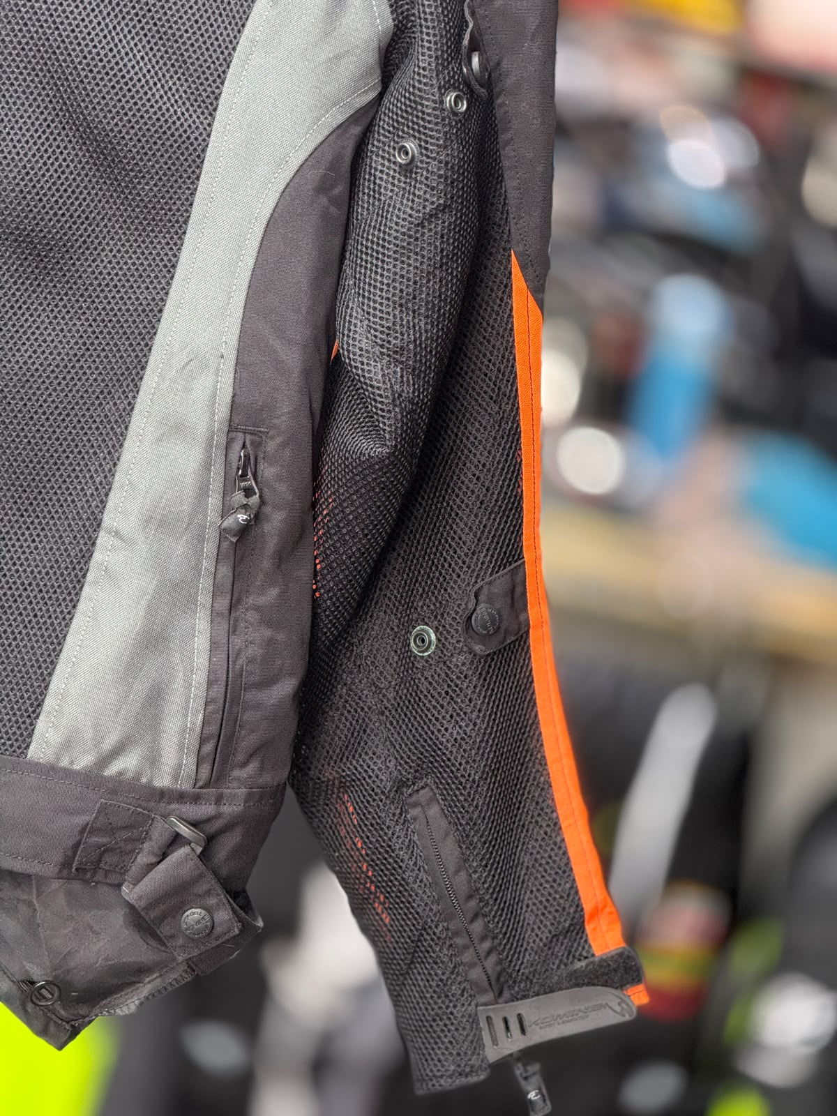 KOMINE MESG RIDING JACKET WITH LEVEL 2 PROTECTION SIZE XL (44 Chest) - Image 4