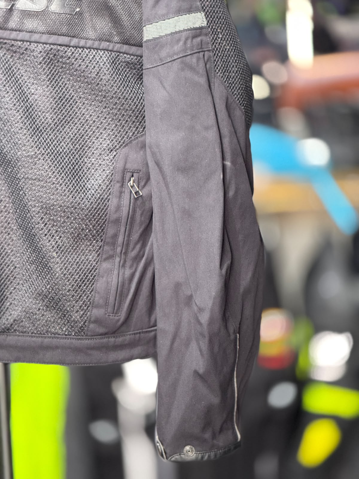 DAINESE MESH RIDING JACKET WITH LEVEL 2 PROTECTION SIZE XL (44 Chest) - Image 3