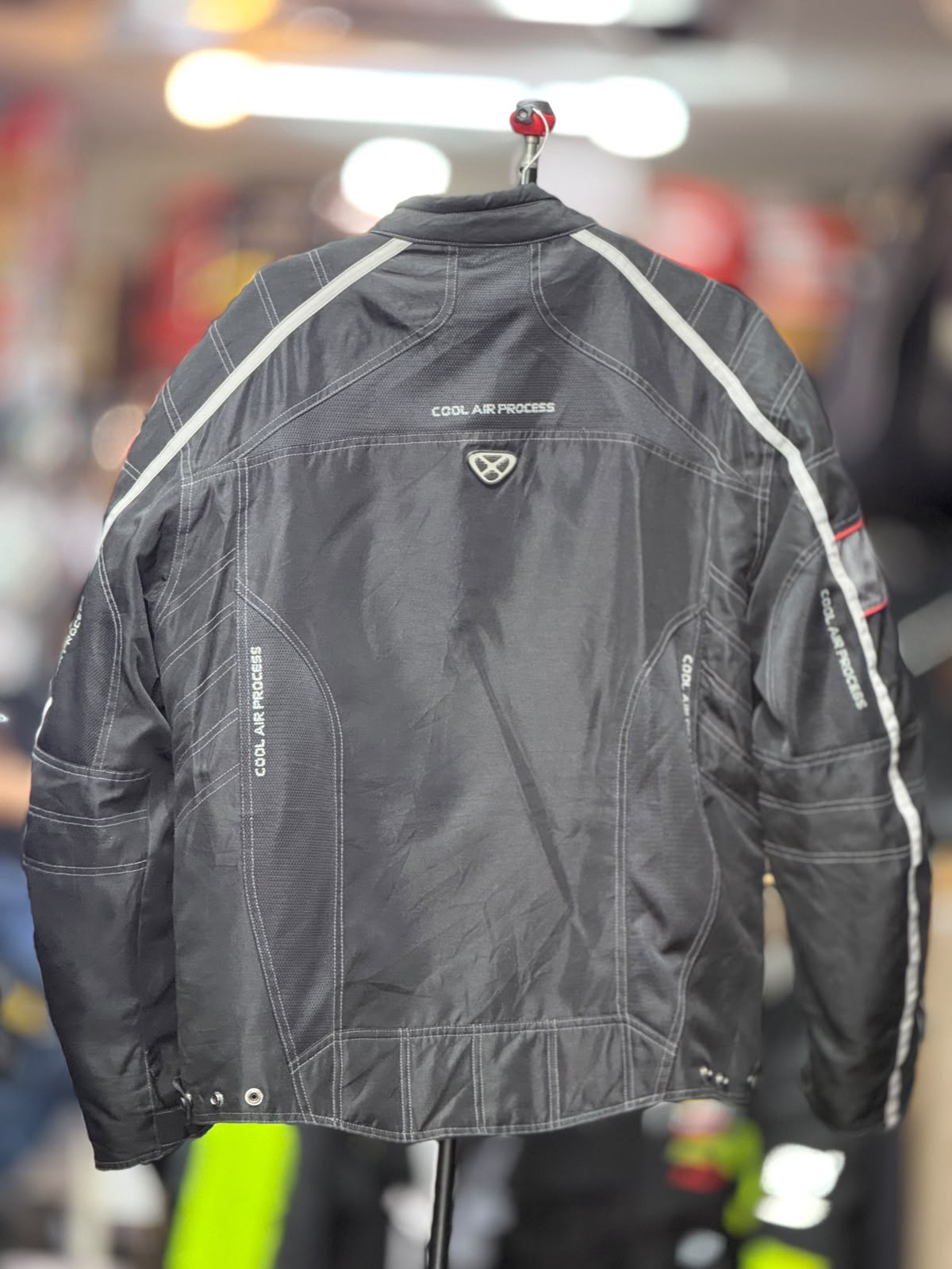 IXON MESH RIDING JACKET WITH LEVEL 2 PROTECTION SIZE XL (44 Chest) - Image 6