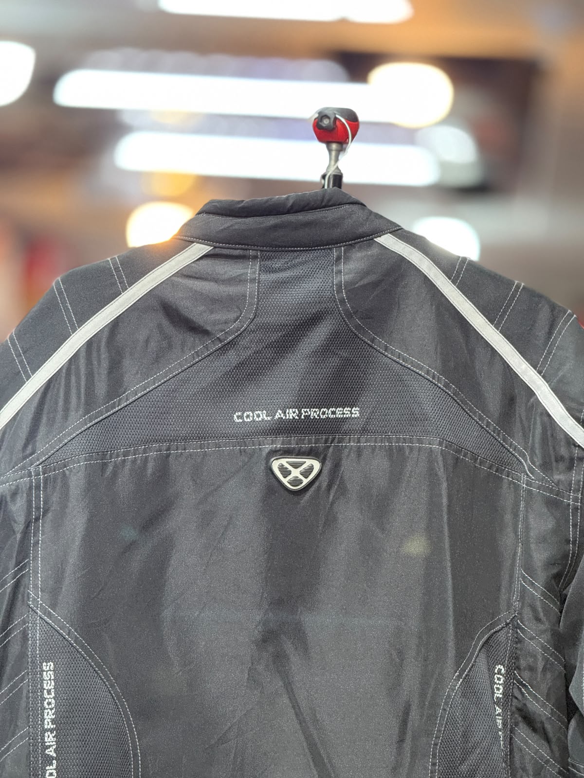 IXON MESH RIDING JACKET WITH LEVEL 2 PROTECTION SIZE XL (44 Chest) - Image 5