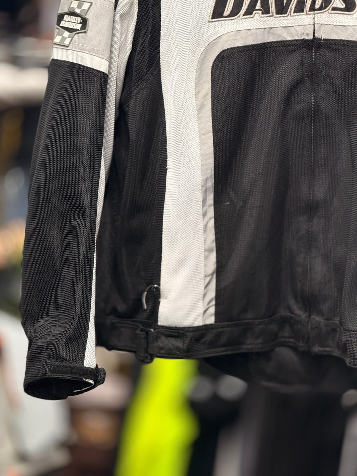HARLEY DAVIDSON MESH RIDING JACKET WITH LEVEL 2 PROTECTION SIZE 3XL 48-50 CHEST - Image 5