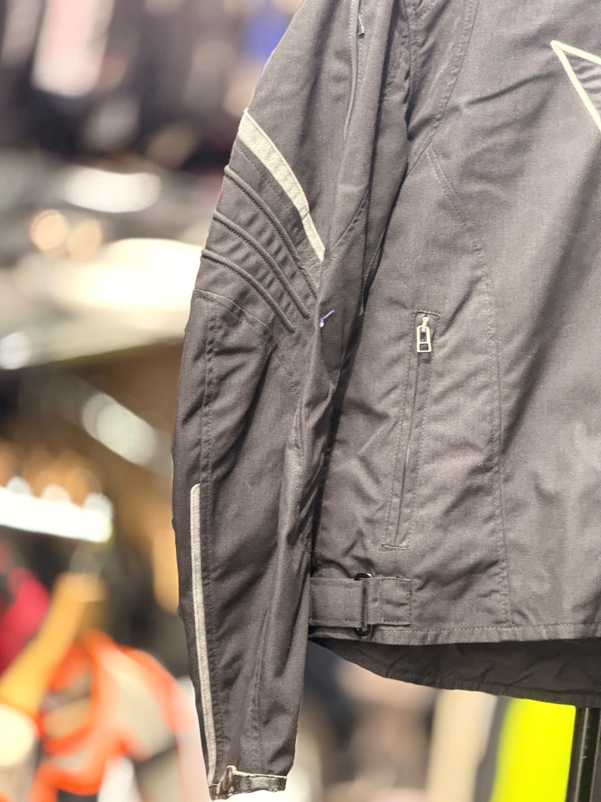DAINESE TOURING RIDING JACKET WITH LEVEL 2 PROTECTION SIZE 2XL 46 CHEST - Image 4