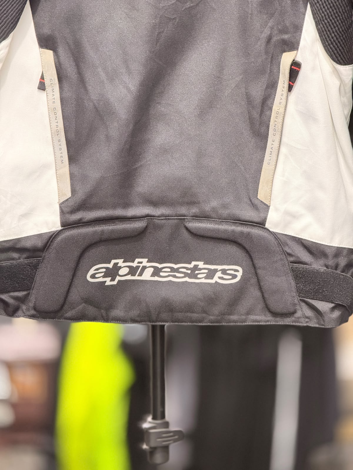 ALPINESTAR RIDING JACKET WITH LEVEL 2 PROTECTION SIZE 2XL 46 CHEST - Image 2