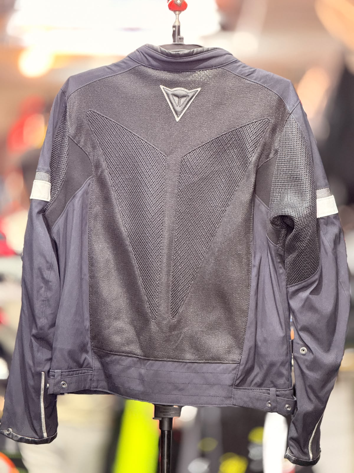 DAINESE MESH RIDING JACKET WITH LEVEL 2 PROTECTION SIZE 2XL 46 CHEST - Image 5