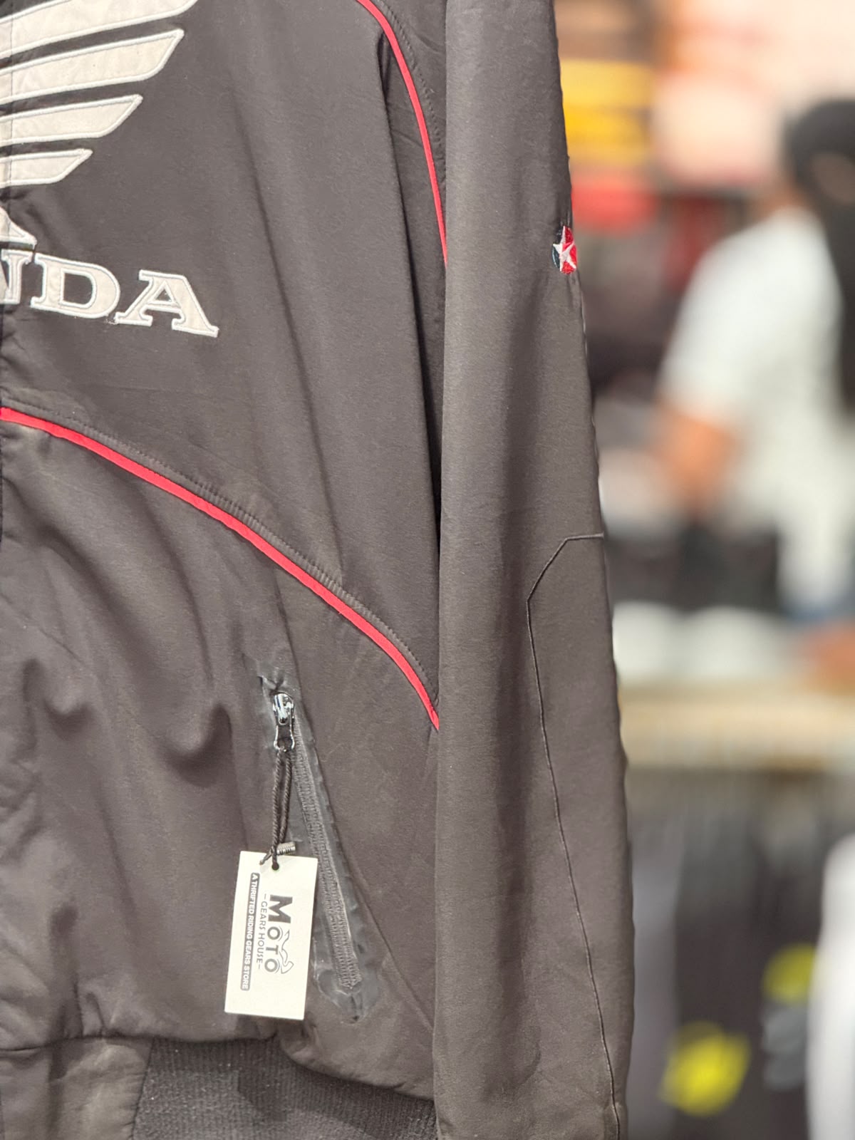 HONDA RIDING HOODIE SIZE 2XL 46 CHEST - Image 4