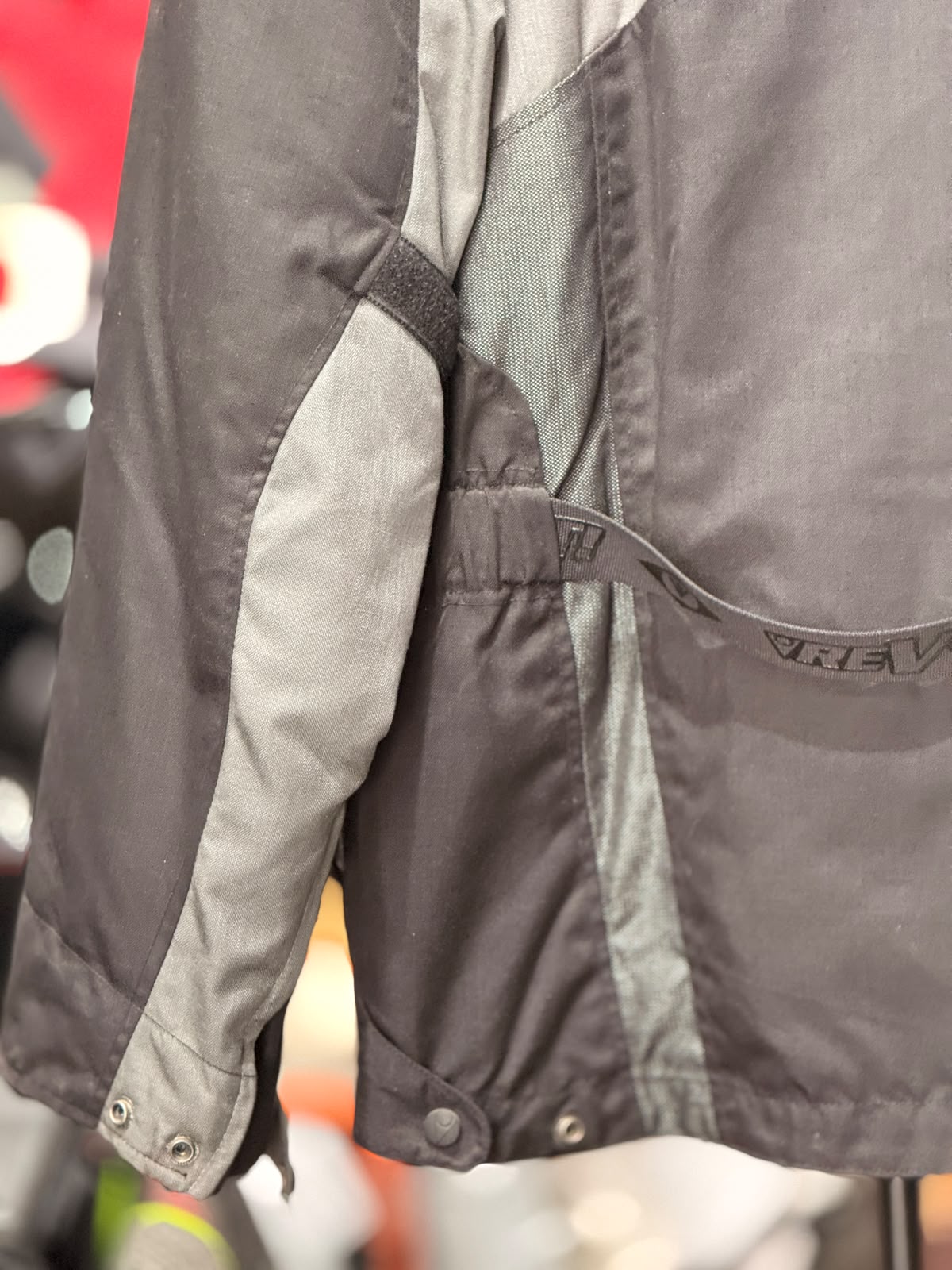 REVIT TOURING RIDING JACKET WITH LEVEL 2 PROTECTION SIZE 2XL 46 CHEST - Image 2